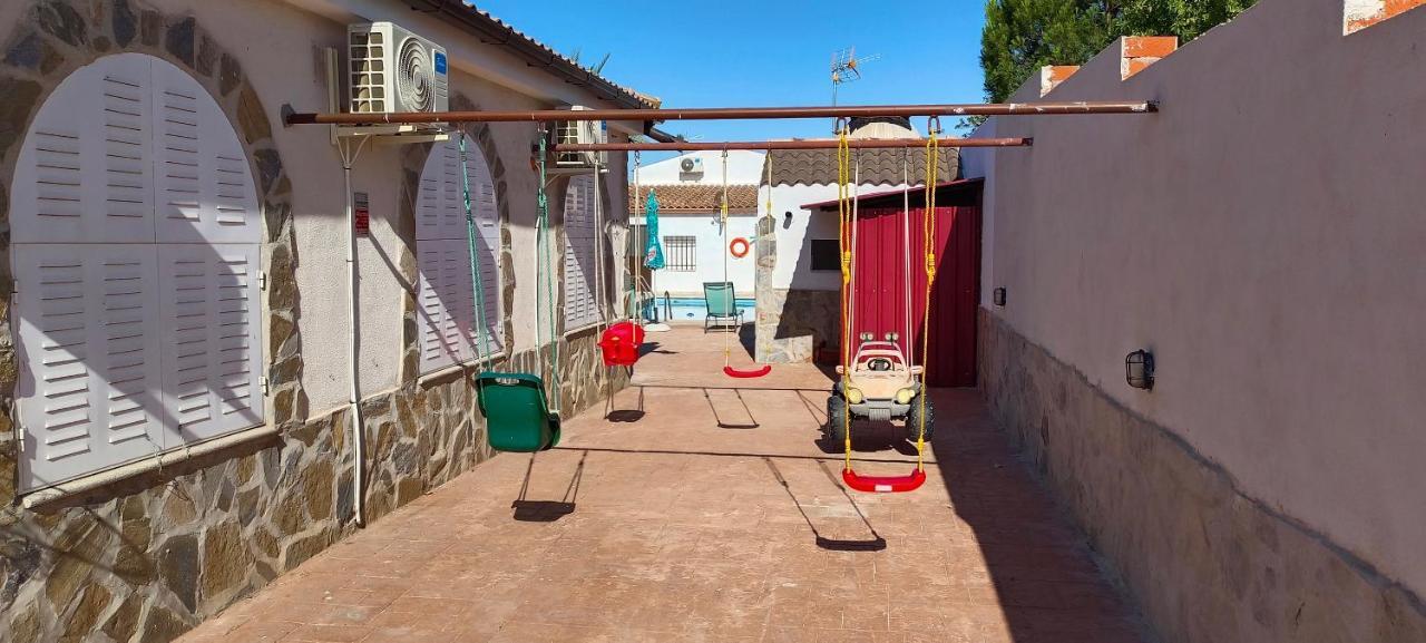 Villa Las Tres Hermanas Albarreal De Tajo By Toledo Ap Exterior foto